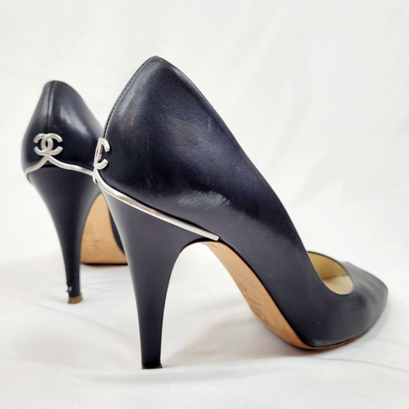 Chanel Black Leather Interlocking CC Peep Toe Pump - Picture 4 of 7